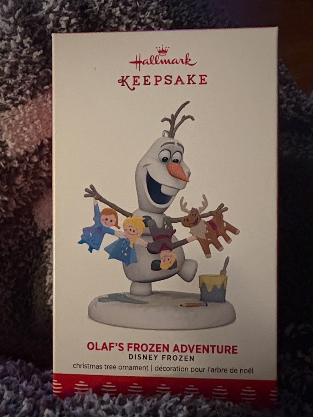 2017 Hallmark Olaf Ornament with Colorful Paper Dolls